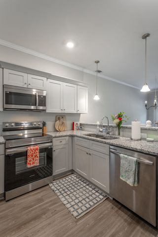 6450 Dharma 28, East Ridge, TN 37412