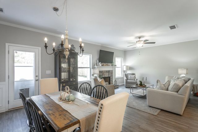 6450 Dharma 28, East Ridge, TN 37412