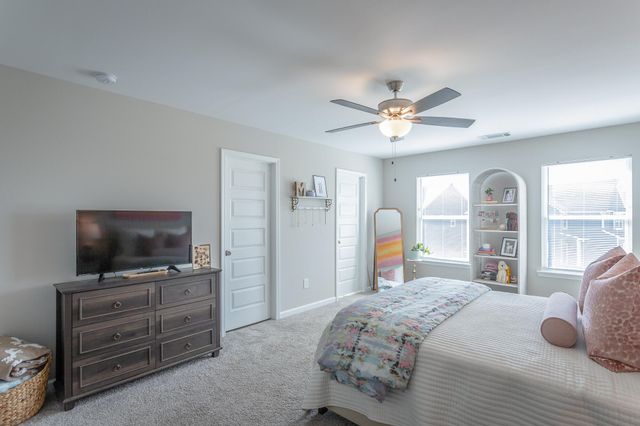6450 Dharma 28, East Ridge, TN 37412