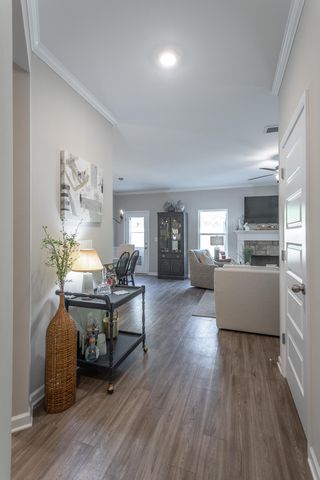 6450 Dharma 28, East Ridge, TN 37412