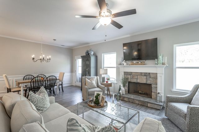 6450 Dharma 28, East Ridge, TN 37412
