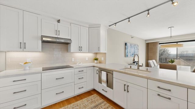 600 4th Street SW 408, Rochester, MN 55902