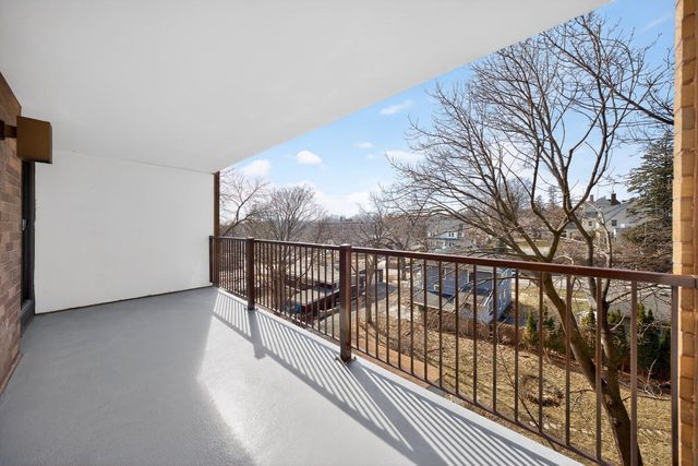 600 4th Street SW 408, Rochester, MN 55902