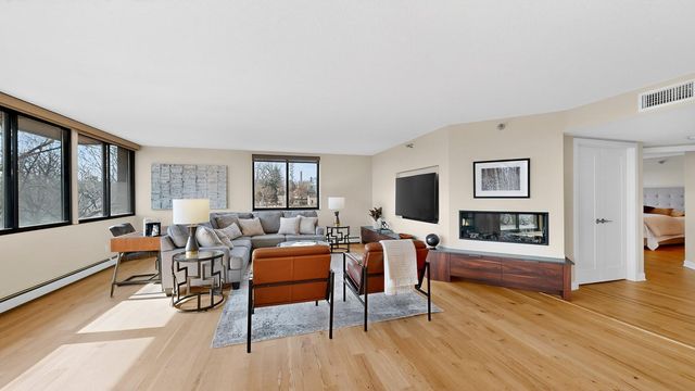 600 4th Street SW 408, Rochester, MN 55902