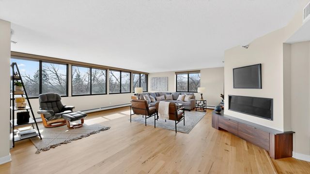 600 4th Street SW 408, Rochester, MN 55902