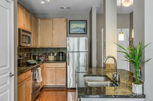 3000 Vanderbilt Pl Apt 241, Nashville, TN 37212