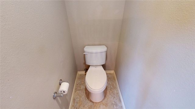 5925 Bishops Mill Dr, Corpus Christi, TX 78414