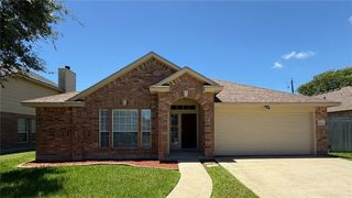 5925 Bishops Mill Dr, Corpus Christi, TX 78414