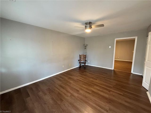 2906 Navajo Avenue, Winston-salem, NC 27103