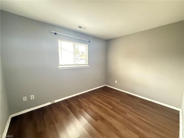 2906 Navajo Avenue, Winston-salem, NC 27103