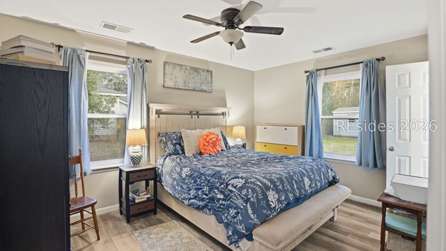 27 Gay Dr, Beaufort, SC 29907