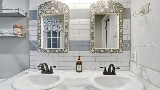 27 Gay Dr, Beaufort, SC 29907