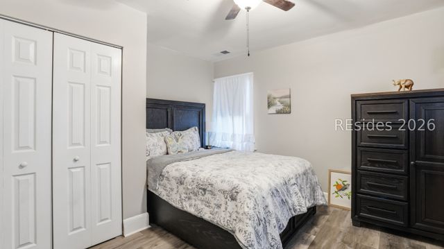 27 Gay Dr, Beaufort, SC 29907