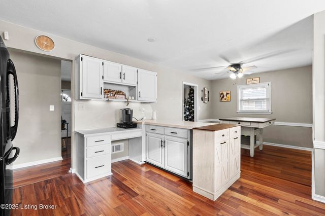 6714 Shareith Dr, Louisville, KY 40228