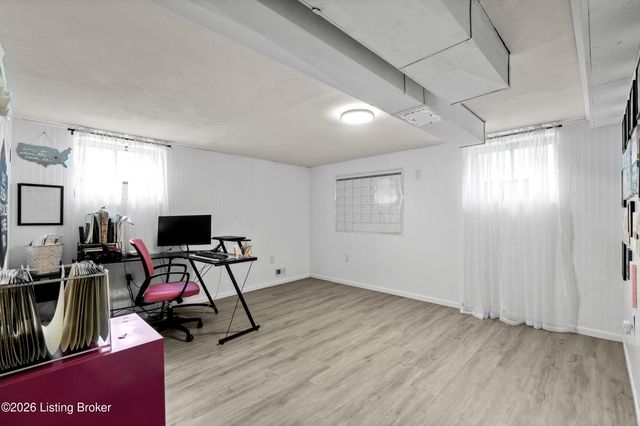 6714 Shareith Dr, Louisville, KY 40228