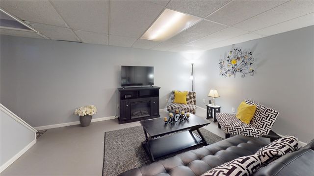 143 CENTER Street, Cambridge Springs, PA 16403