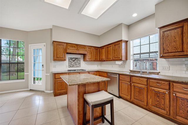 14634 Redwood Bend Trail, Houston, TX 77062