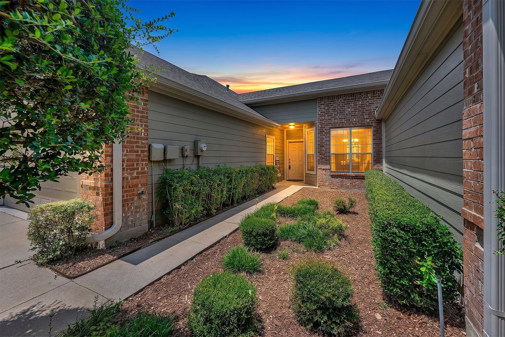 3105 Judge Holland Lane, Plano, TX 75025