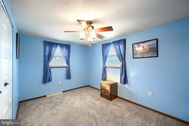 2750 NORTHVUE LN, York, PA 17408