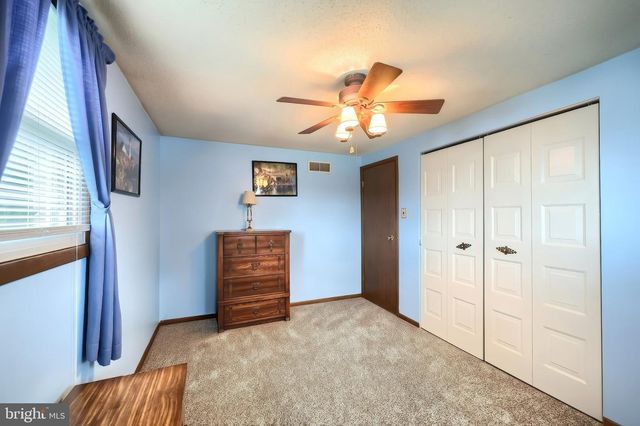 2750 NORTHVUE LN, York, PA 17408