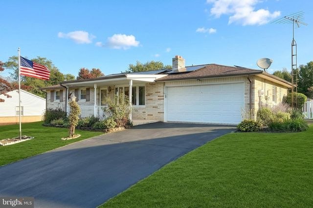 2750 NORTHVUE LN, York, PA 17408