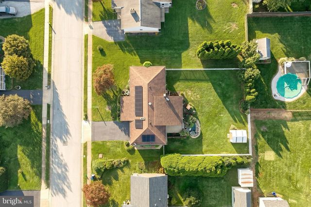 2750 NORTHVUE LN, York, PA 17408