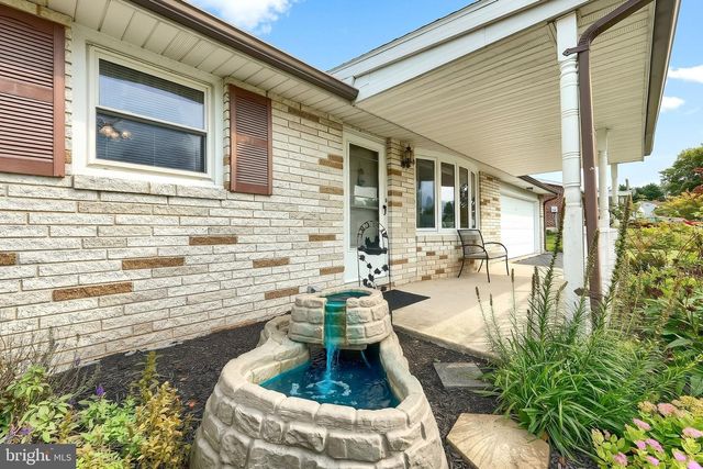 2750 NORTHVUE LN, York, PA 17408
