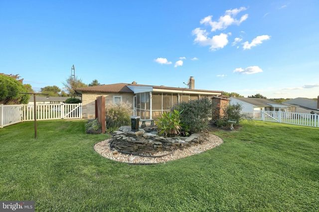 2750 NORTHVUE LN, York, PA 17408