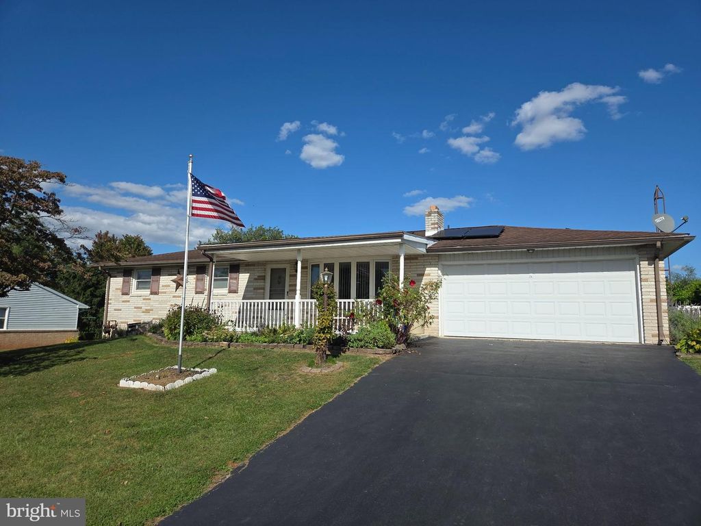 2750 NORTHVUE LN, York, PA 17408