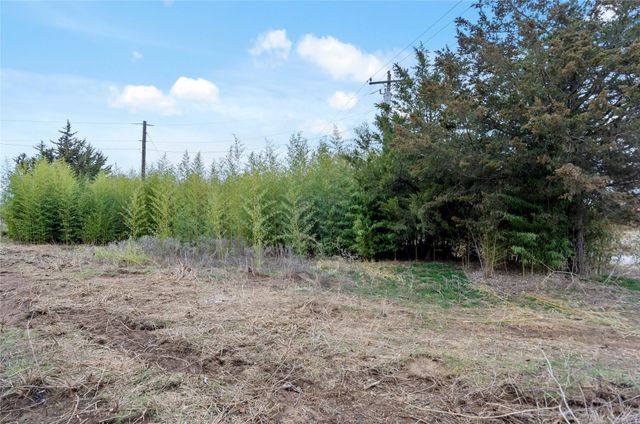 5068 Orchard Road, Bowie, TX 76230