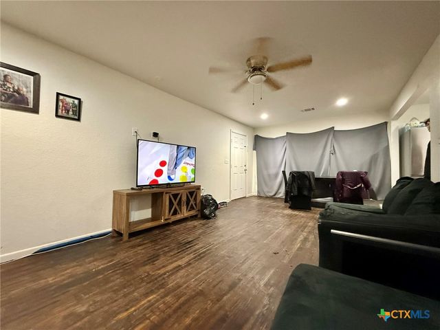 908 Wells Street 908-910, Killeen, TX 76541