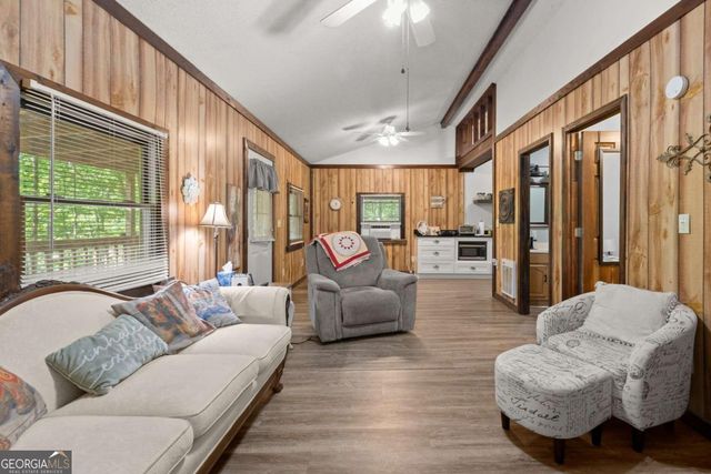 140 J R Road NE, Cartersville, GA 30121