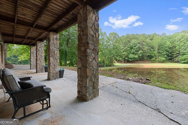 140 J R Road NE, Cartersville, GA 30121