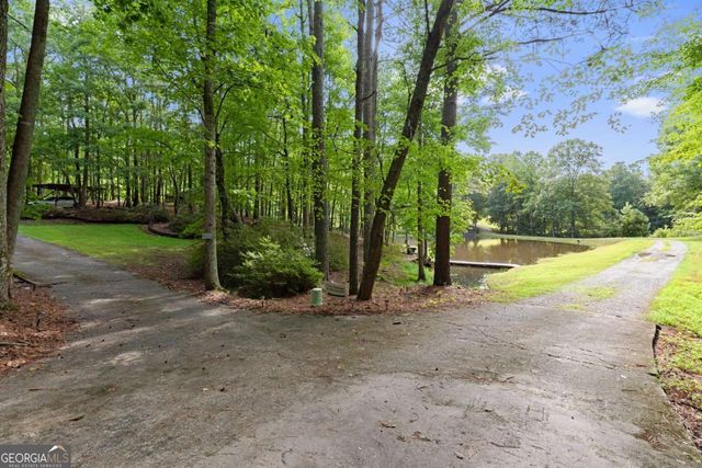 140 J R Road NE, Cartersville, GA 30121