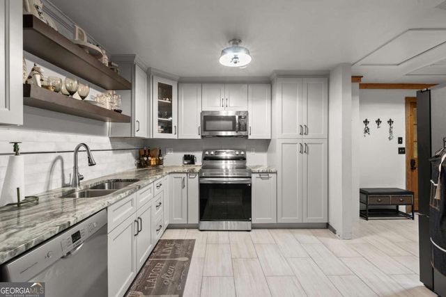 140 J R Road NE, Cartersville, GA 30121
