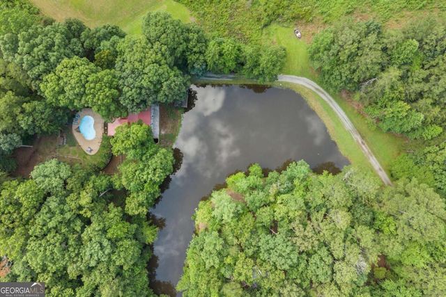 140 J R Road NE, Cartersville, GA 30121
