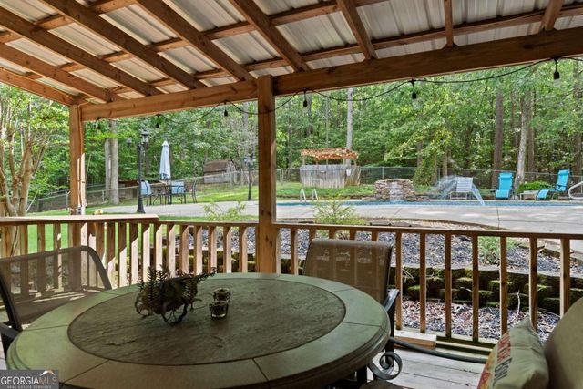 140 J R Road NE, Cartersville, GA 30121