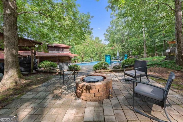 140 J R Road NE, Cartersville, GA 30121