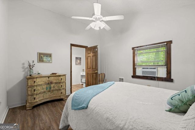 140 J R Road NE, Cartersville, GA 30121