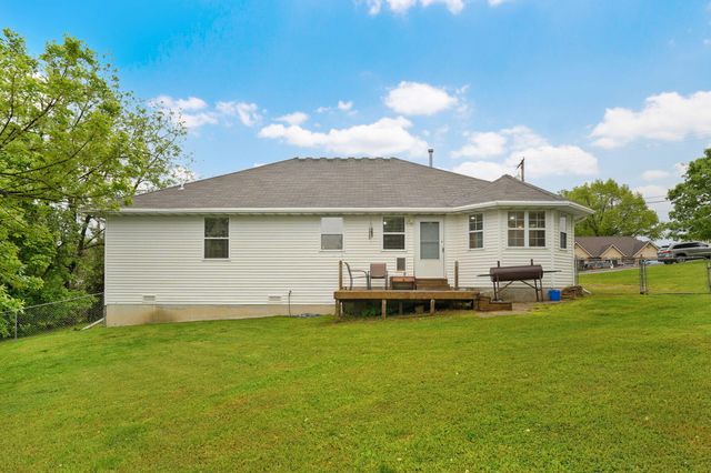 451 S 11th Street, Ozark, MO 65721