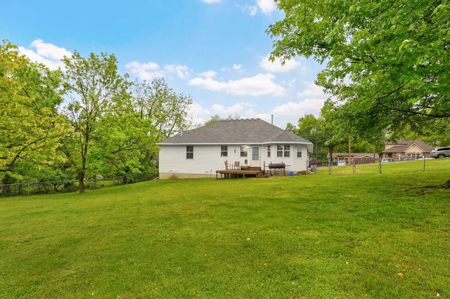 451 S 11th Street, Ozark, MO 65721
