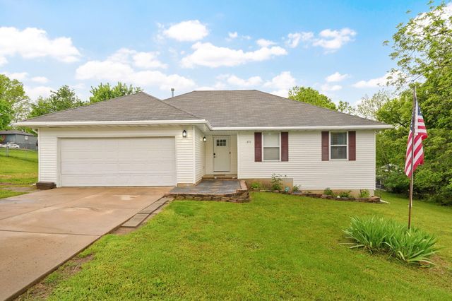 451 S 11th Street, Ozark, MO 65721