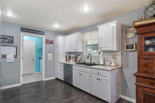 451 S 11th Street, Ozark, MO 65721