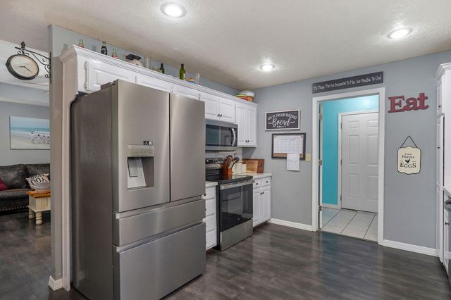451 S 11th Street, Ozark, MO 65721