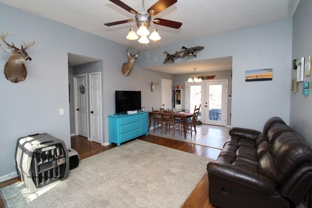 142 Keytown Rd, Portland, TN 37148