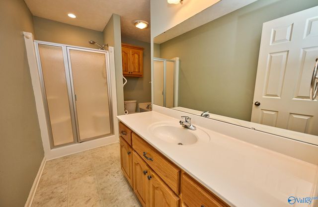 139 Canterbury Circle, Athens, AL 35611