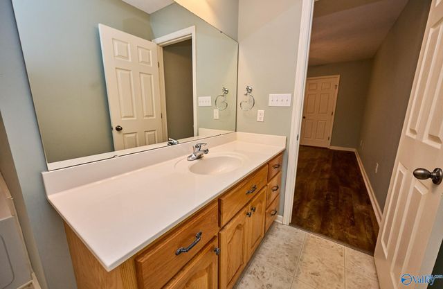 139 Canterbury Circle, Athens, AL 35611