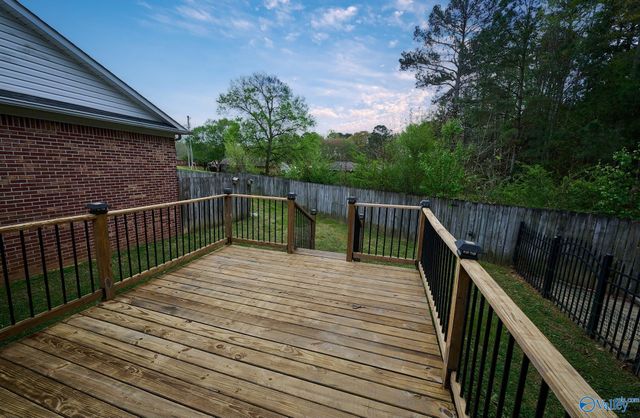 139 Canterbury Circle, Athens, AL 35611