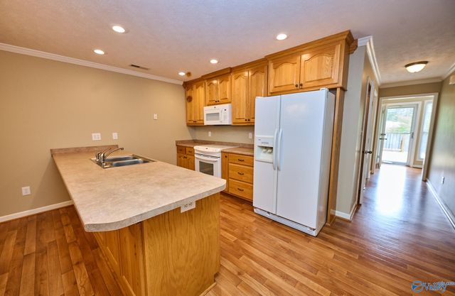 139 Canterbury Circle, Athens, AL 35611