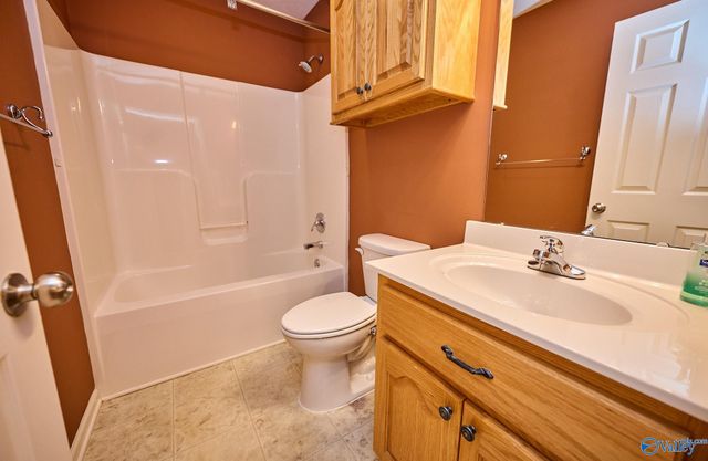 139 Canterbury Circle, Athens, AL 35611